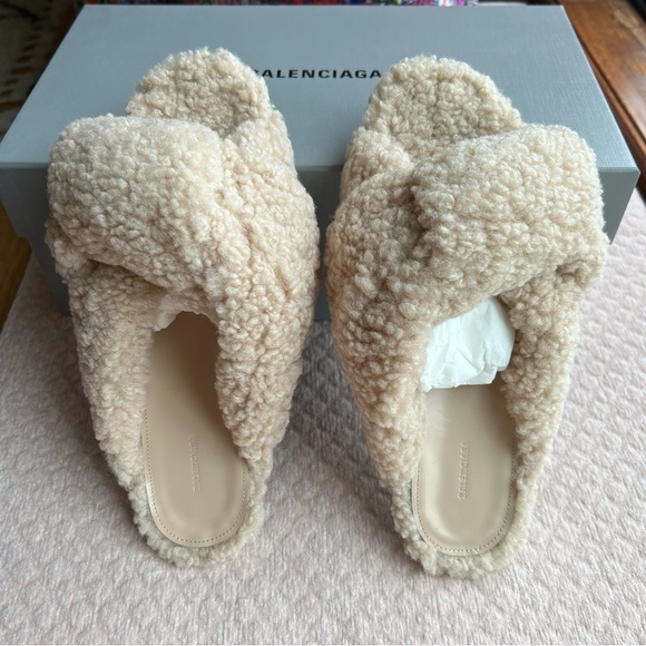 NEW Balenciaga Drapy Shearling Slide Sandals 40.5/10.5 - Picture 5 of 14